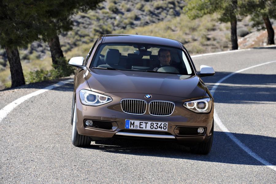  BMW 1-Series 2013 года  (фото 38 из 42)